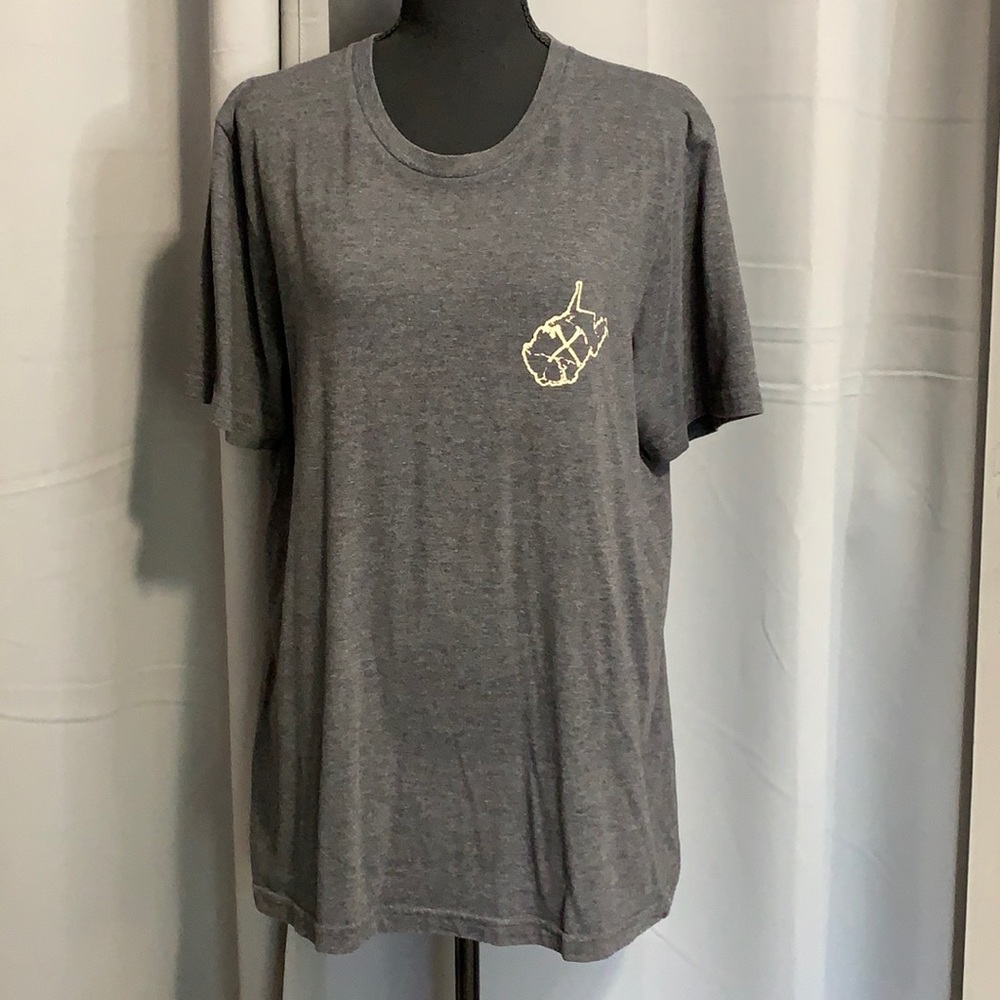 Barnwood builders T-shirt.
